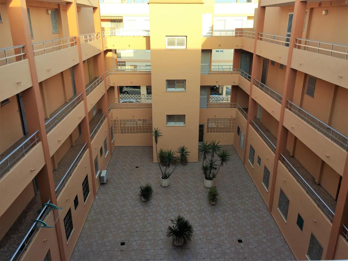 Beachfront And Peaceful Apartment Mareny Barraquetas Екстер'єр фото