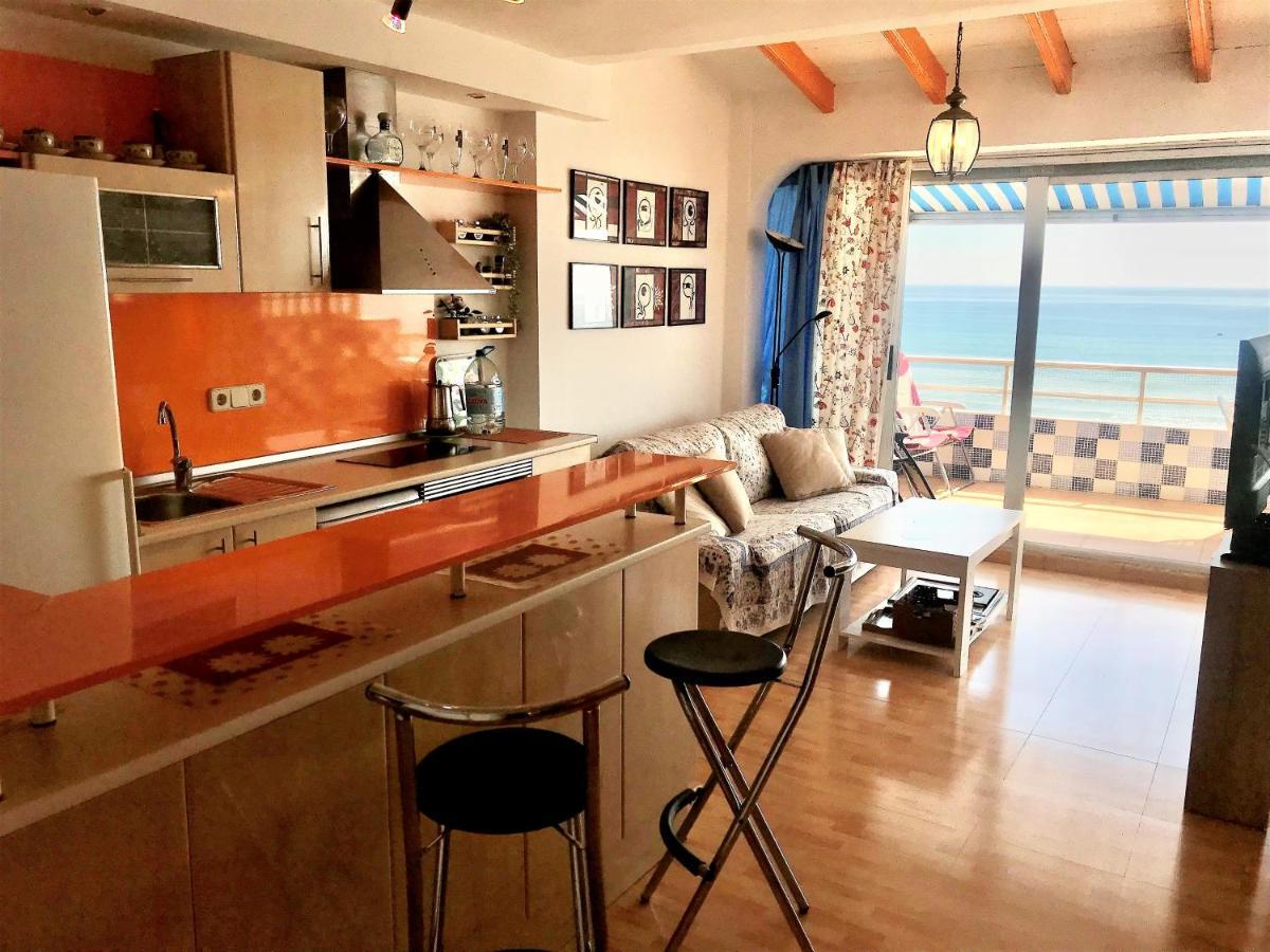 Beachfront And Peaceful Apartment Mareny Barraquetas Екстер'єр фото