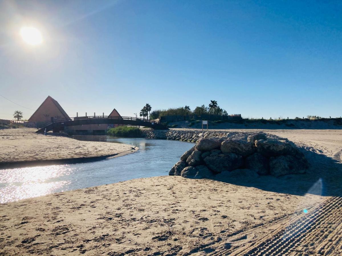 Beachfront And Peaceful Apartment Mareny Barraquetas Екстер'єр фото