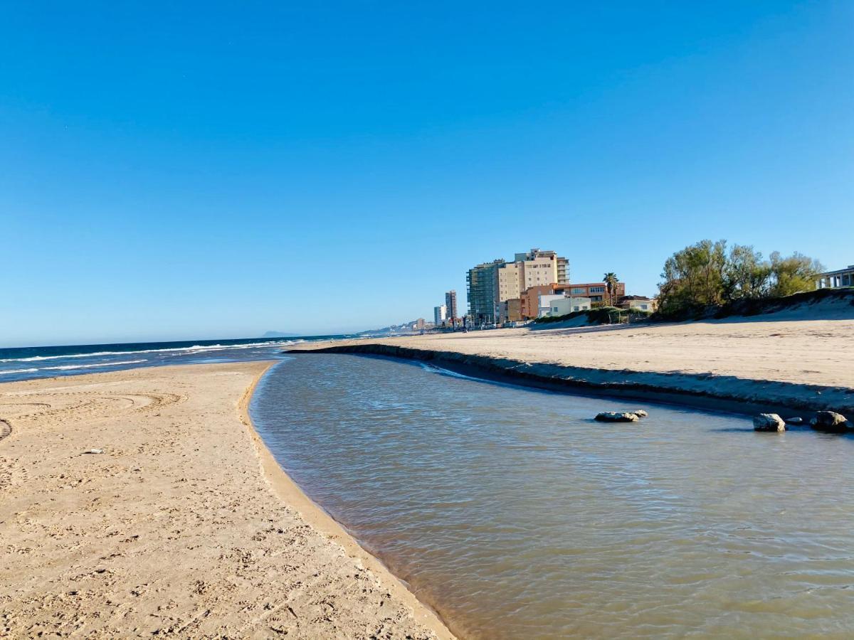 Beachfront And Peaceful Apartment Mareny Barraquetas Екстер'єр фото