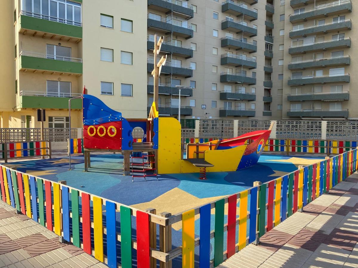Beachfront And Peaceful Apartment Mareny Barraquetas Екстер'єр фото